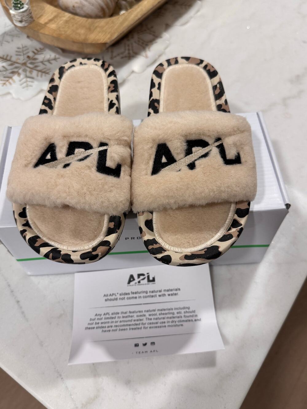 APL Women’s Shearling Slide Sandal – Parchment/Black/Leopard | Size 6 | NEW